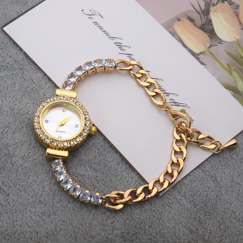 Temperament Fashion Small Sugar Cube Heart Watch Diamond Women's Watch Oval Women's Quartz Watch Bracelet Watch