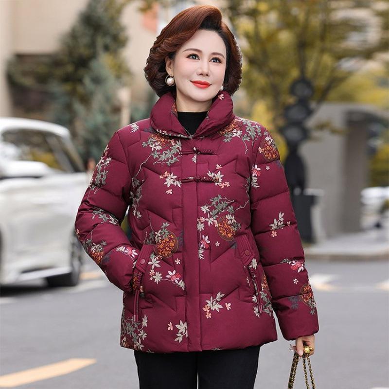 Autumn and winter jacket, short down cotton-padded jacket to keep warm, new large-size women's winter cotton-padded jacket