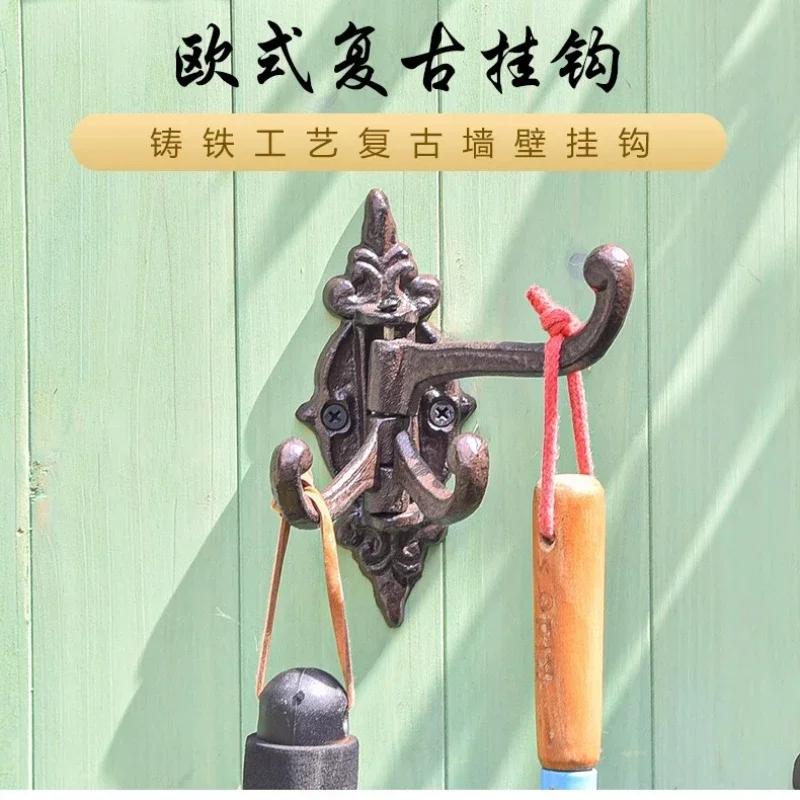 Rotatable Three Hooks Retro Nostalgia Metal Iron Art Wall-mounted Clothing and Hat Storage Hook Home Hanging Outdoor Decoration