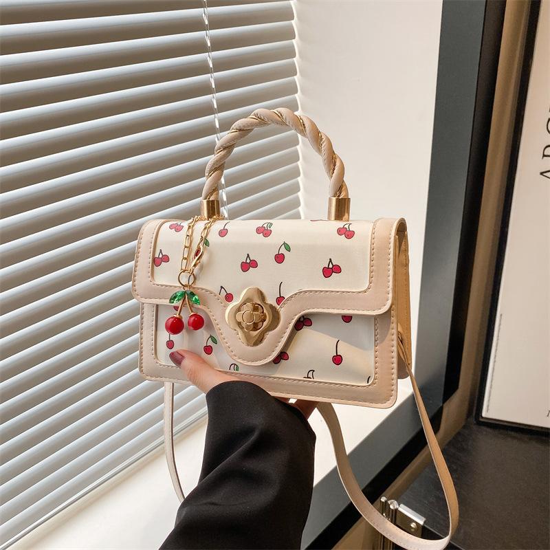 

Модная сумочка премиум-текстуры женская весна-лето 2025 новая трендовая нишевая сумка-мессенджер в иностранном стиле универсальная маленькая квадратная сумка хаки