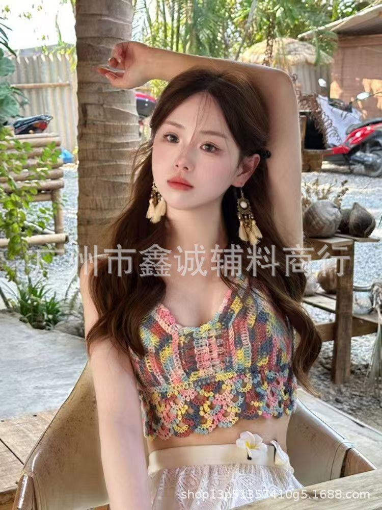Neck small vest with chest pad, sling inside, shoulder-spilled backrest, hollow tube top, embroidered vest, women's summer short top