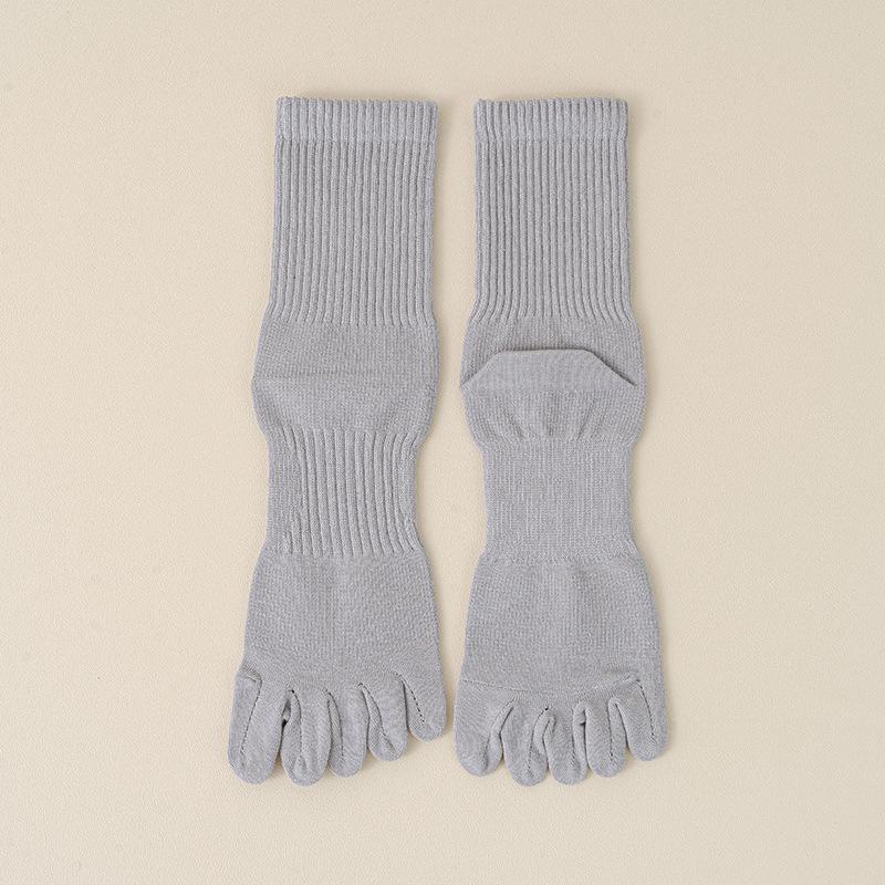 Fall/Winter Men's Five-Fingered Socks with High Elasticity, Pure Color Mid-Calf Tights, Sport-Style Sweat Absorbing and Anti-Turning-Up Long Socks