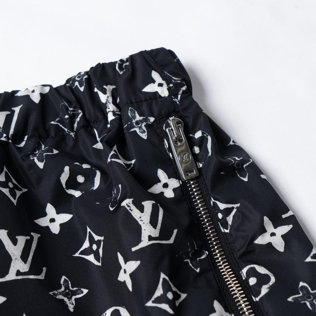 Louis Vuitton Šortky s monogramem v efektu šablony 1A5TSP