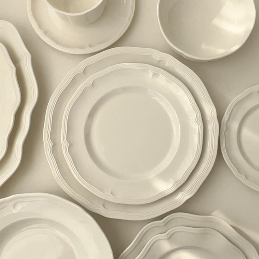 Tai Life French Retro White Embossed Ceramic Lace Plate for Breakfast & Dessert