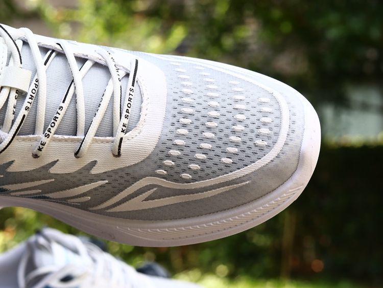 2026 Atmungsaktive Mesh-Laufschuhe für Herren - Leicht, Stoßdämpfend, für Frühling und Herbst