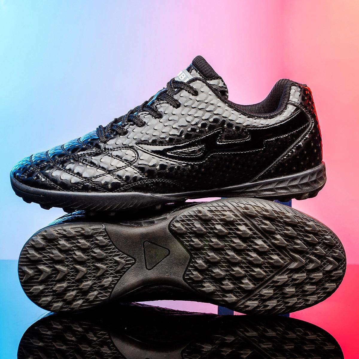 

Светящиеся футбольные бутсы с низким верхом 2024 года, новые летние тренировочные кроссовки для студентов, сломанные ногти, футбольные бутсы для газона 46