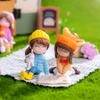 2 Pezzi Mini Statue Migliori Amiche Bambine Decorazione Paesaggio Micro Ornamenti per Auto Casa Scrivania