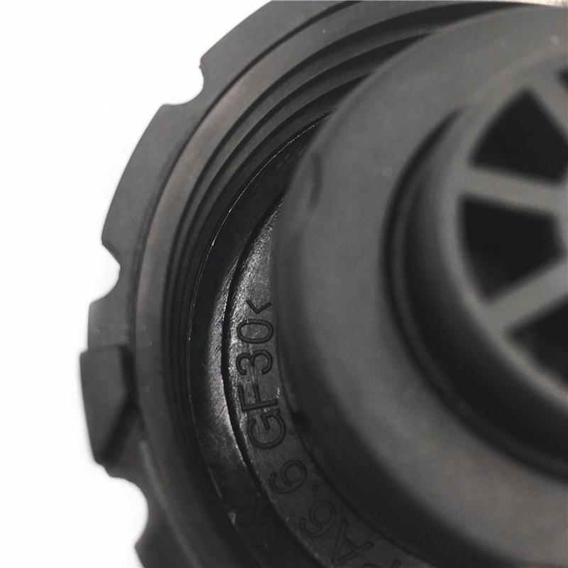 2105010615 2105010715 A2105010715 A2105010615 Radiator Coolant Expansion Tank Cap For Mercedes Benz W203 W204 W210 W211 W212