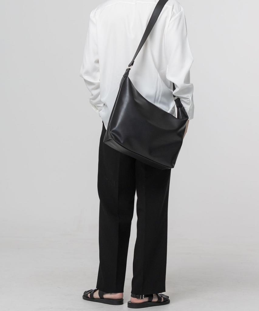 Umbrella On The Go Signature City Stage Leather Crossbody Bag