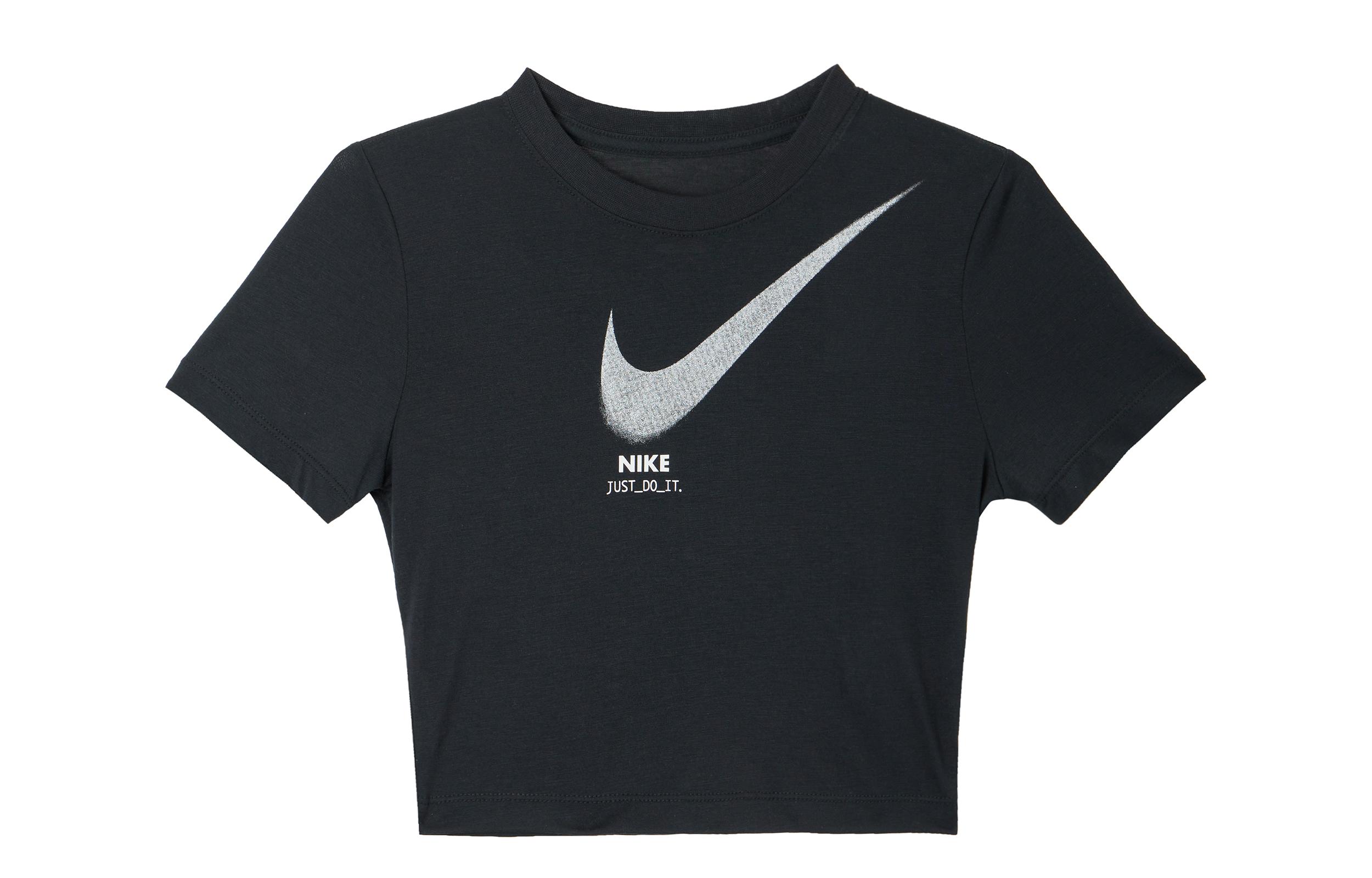 Nike Short Sleeved T Shirts Women s Black DZ3750-010 S