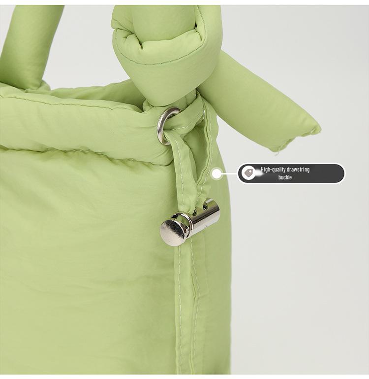 Geantă Crossbody Trendy de Nișă din Puf - Ușoară, Versatilă, Geantă de Mână de Umăr Monocromă pentru Ținută Casual