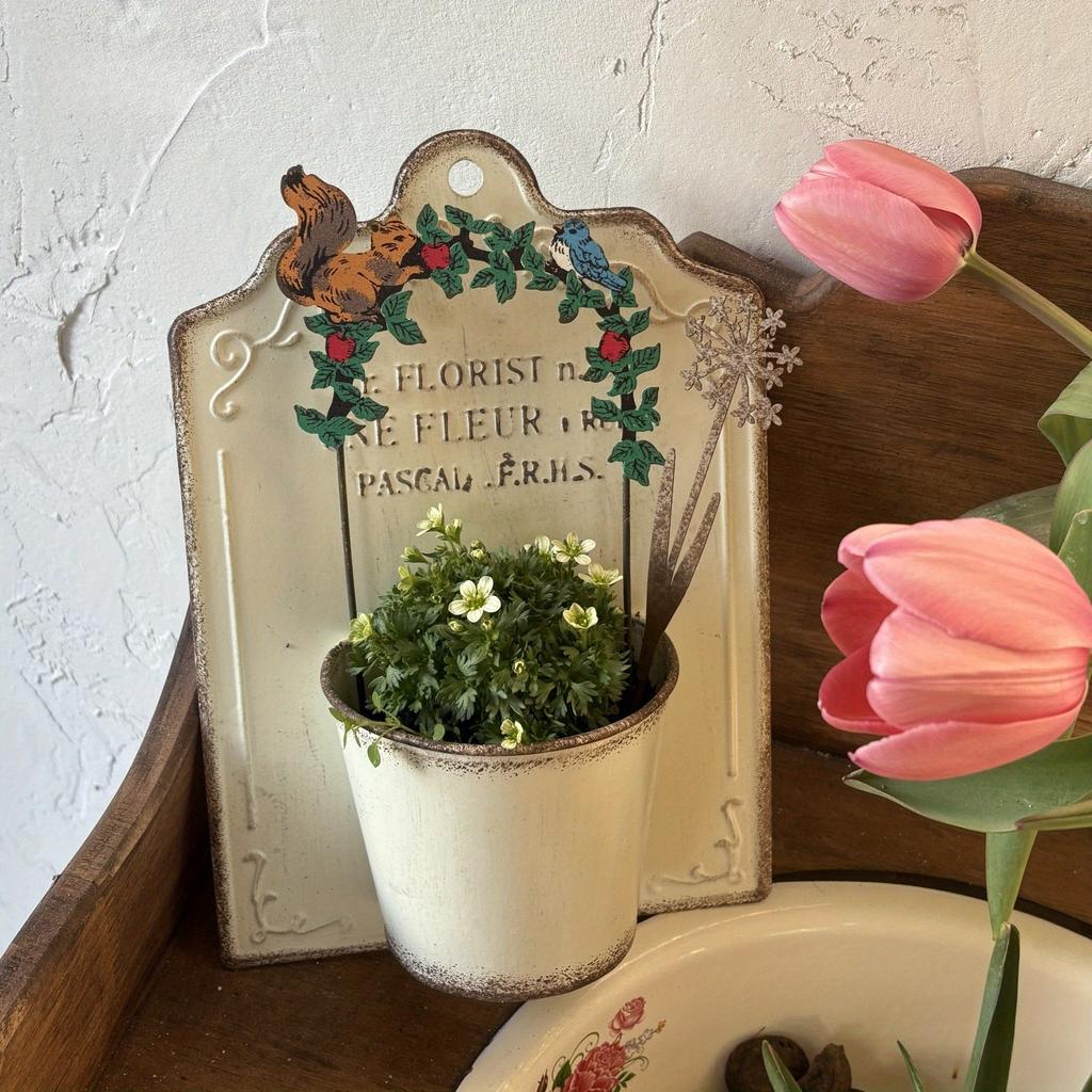 1Pc Outdoor Iron Old Animal Flower Vase, Used for Outdoor Garden Patio Background Wall Home Decoration Ornaments