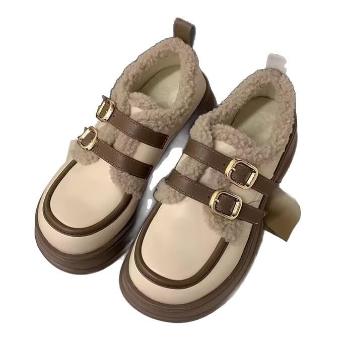 Loafer mit dicker Sohle, kleine Lederschuhe, warme Samtschuhe, neue Modelle im Winter 2025, japanische Studenten werden ihre Körpergröße erhöhen und c tragen