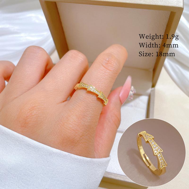 Square Shell Personalized Minimalist Furnace Real Gold Necklace Female Collarbone Chain