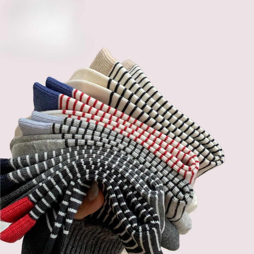 Women's Autumn and Winter Thin Striped Mid-calf Socks, Cloth Label Long Socks, College Style Black and White Stripes