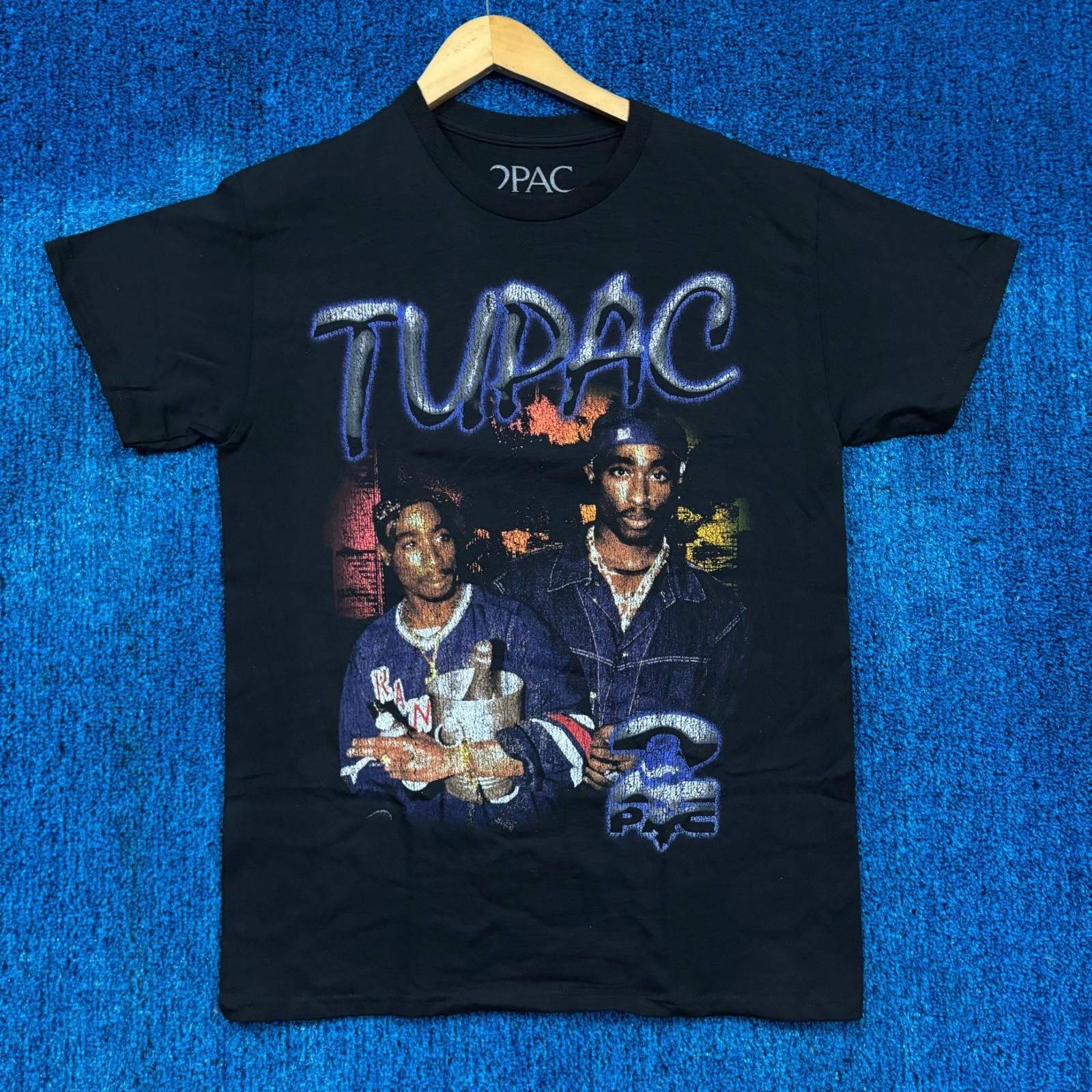 2Pac “Tupac” Self Titled Graphic T-Shirt Size Medium Unisex T-Shirt XL