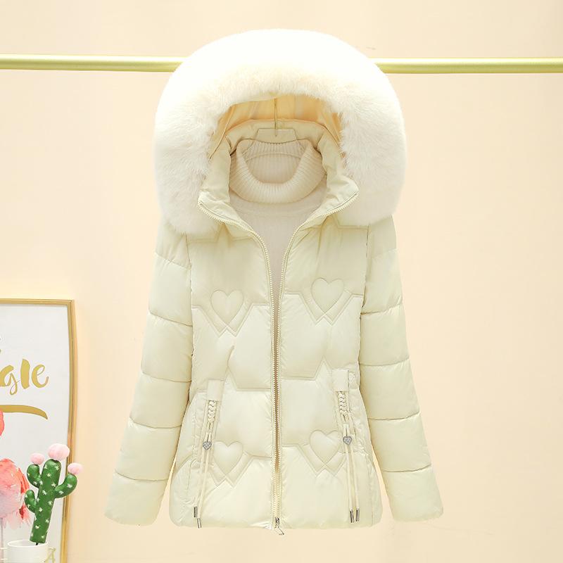 

женская куртка с большим меховым воротником на хлопковой подкладке, короткая для невысоких людей с талией и большим меховым воротником, утолщенная женская куртка. M-90-52.5 kg белый
