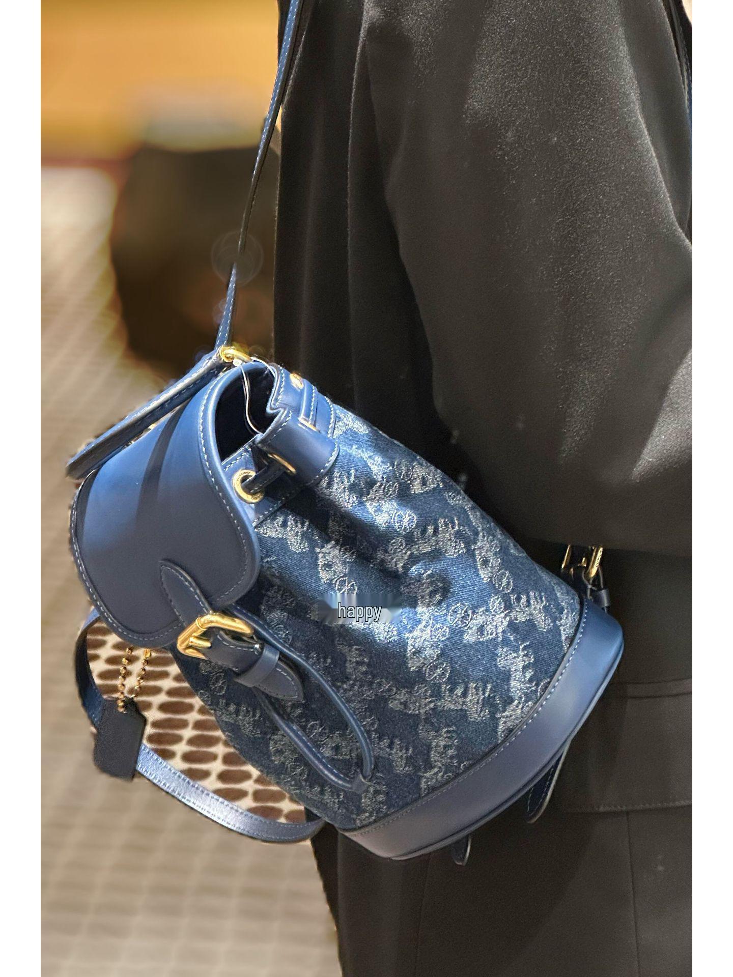 

2025 KOU Harper Mini Backpack: High-End, Versatile, Retro-Style Shoulder and Crossbody Bag 17cm Length * 22.5cm Height * 11cm Width