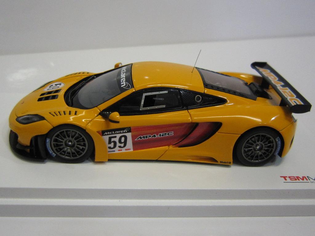 PRAWDZIWA SKALA McLaren GT3 2011 Prezentacja Model 1/43 MP4-12C