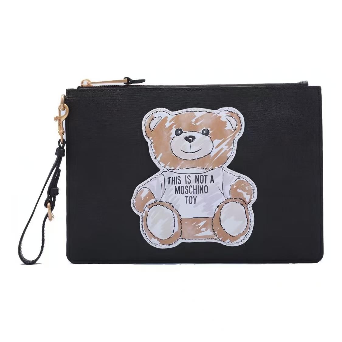 

Moschino Cartoon Graffiti Zipper PVC Clutch Women Clutch Black 2-T-8444-8210-2555 Basic Set (Bag+Dust Bag)