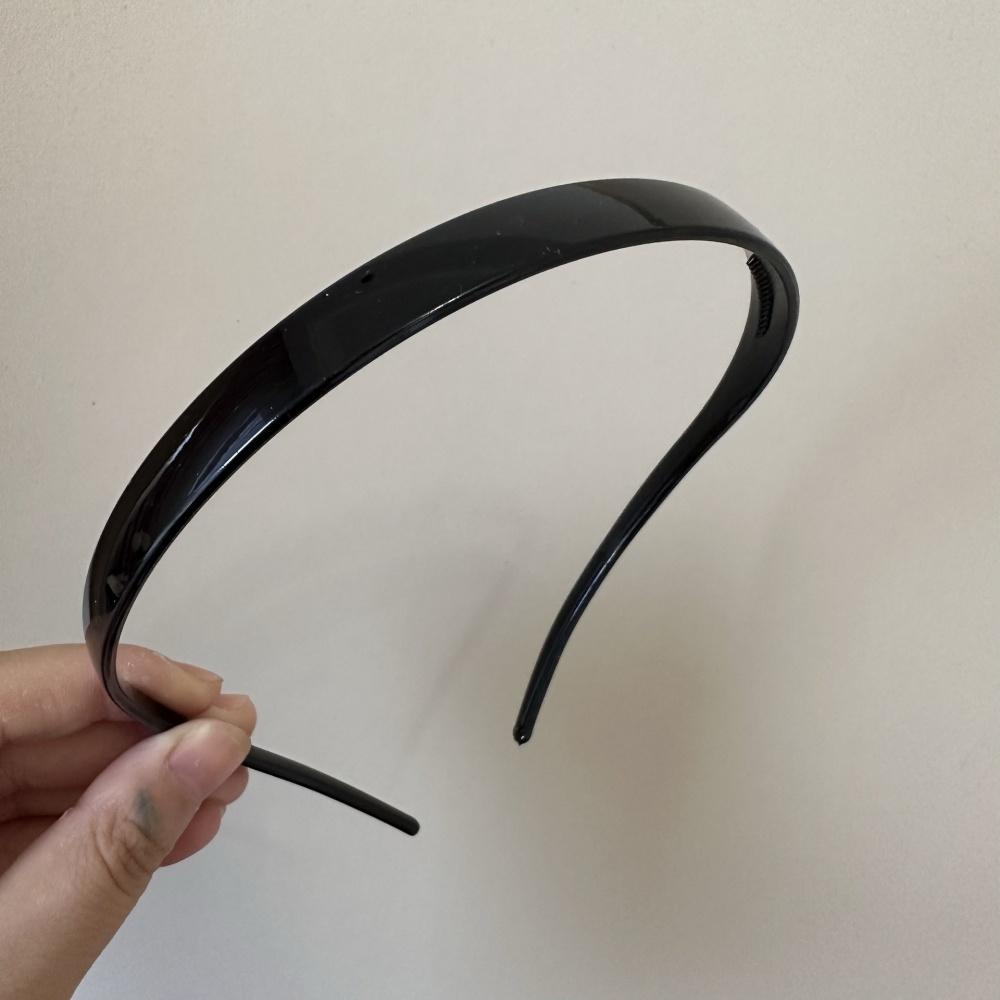 

Summer transparent eyelet headband jelly color hair tie for women, fine style with teeth, non-slip, crush-proof, and gentle