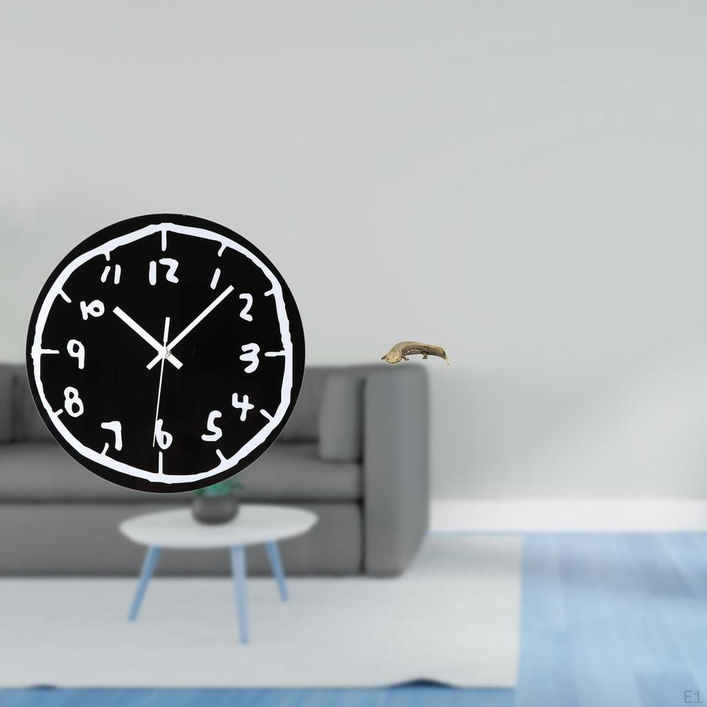 Modern Minimalist Acrylic Wall Clock with Copper Salamander Animal Figurine Creative Art Decor for