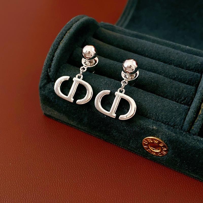 Silver Needle Multi-layer Letter Twill Zircon Pearl Earrings Medieval Vintage Light Luxury Stud Earrings Versatile Earrings