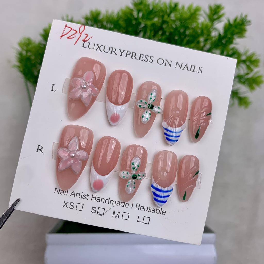 Handmade Armor European and American Wind Ice Through Shell Three-dimensional Carved Cat's Eye Almond Nail Removable Manicure