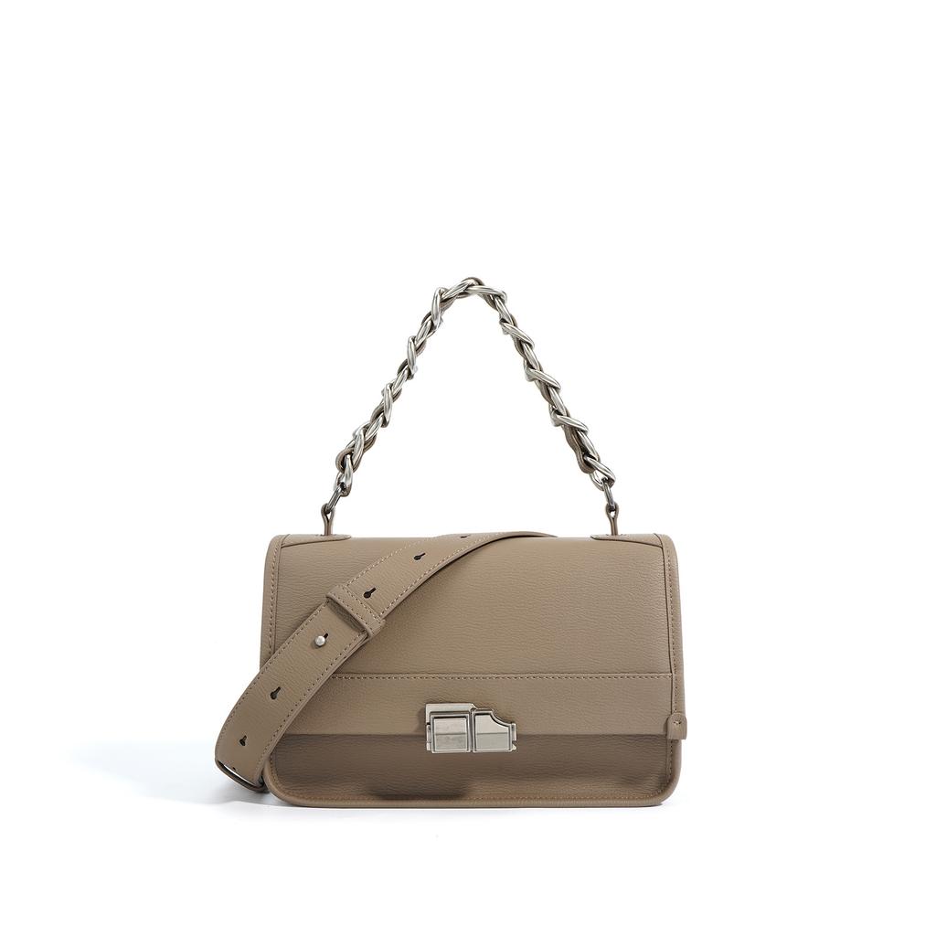 Leather Single-shoulder Crossbody Bag, A Versatile Small Square Bag for Early Spring Commuting, A Fashionable Chain Bag with A Niche Design