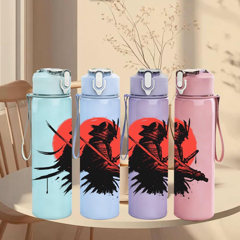 1PC Samurai Red Sun Silhouette 750ml Color Plastic Sports Water Bottle Leakproof Flip Straw Lid Suitable for Sports Office Home Use