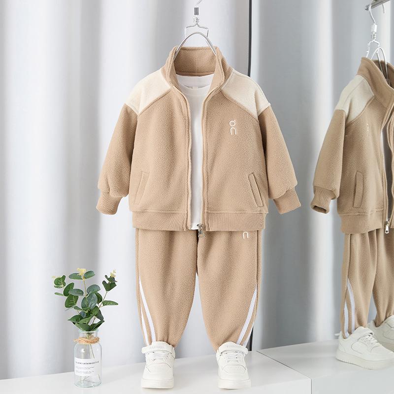 Zestaw sportowy dwuczęściowy dla chłopców na zimę, z podszewką z polaru, 2025