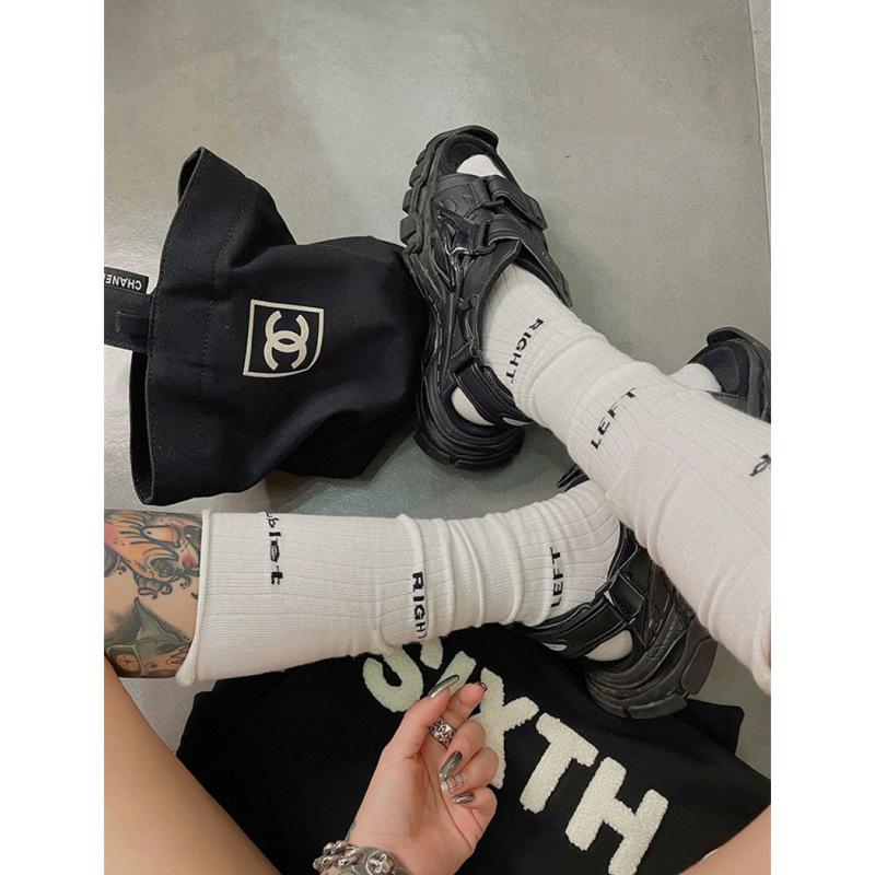 

Модные свободные носки в японском стиле с черным и белым ворсом для женщин One Size белый