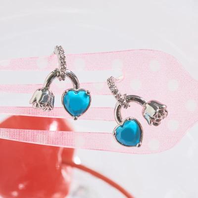 Noonoo Fingers Rose Bella Earrings
