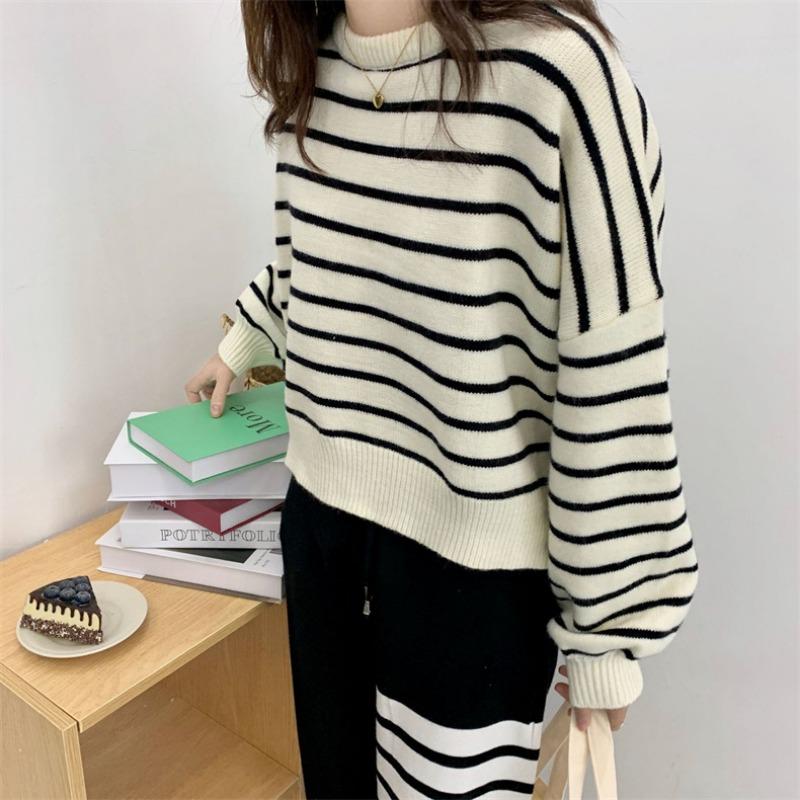 Back Slit Retro Short Section Round Neck Pullover Striped Sweater Female Thick Section Loose Round Neck Knitted Bottoming Shirt Outer Wear