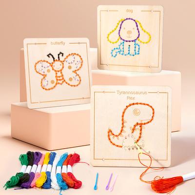 Puzzle Ricamo per Bambini Giocattolo di Allacciatura in Legno Modello Cartone Animato Set di Infilatura Activity Board Attività di Infilatura Giocattoli Educativi Regali per Bambini