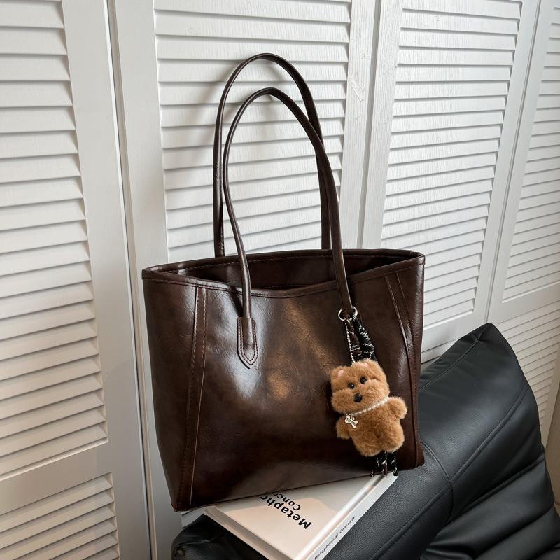 Large-capacity bag, daily work commute tote bag, new spring fashion versatile single shoulder armpit bag for women