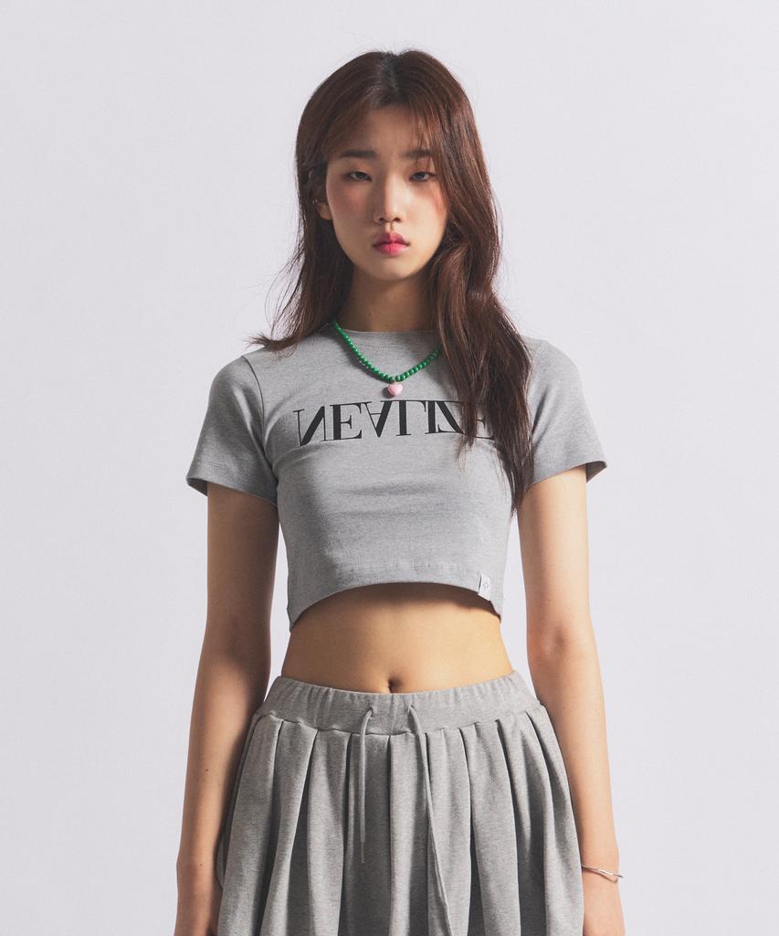 NEALIZE Logo Cropped Short Sleeve T-Shirt Gray