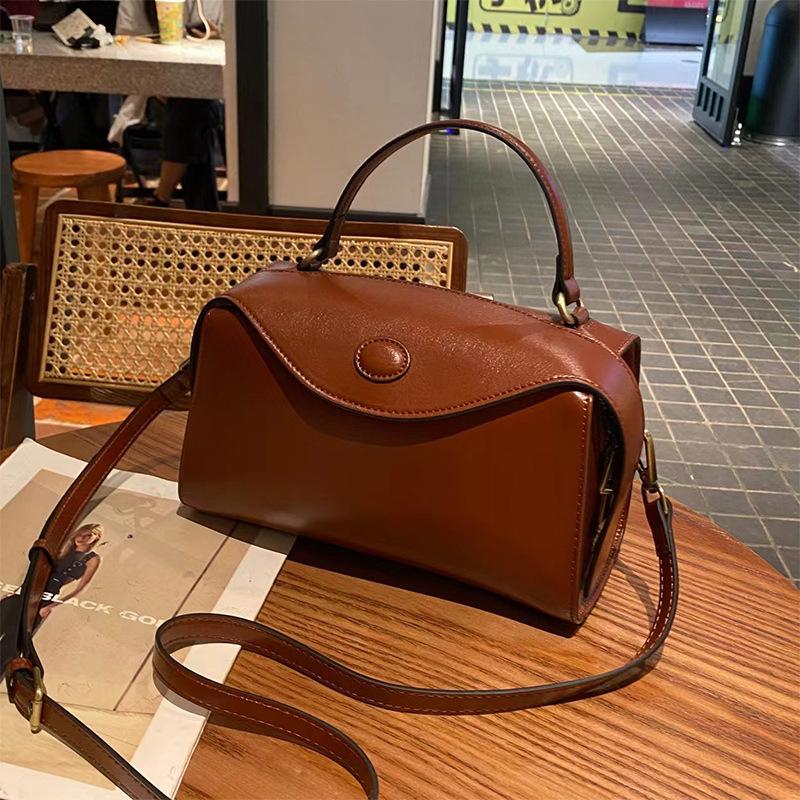 2025 New Genuine Leather Women's Bag Shoulder Crossbody Box Bag High-end Boston Handbag