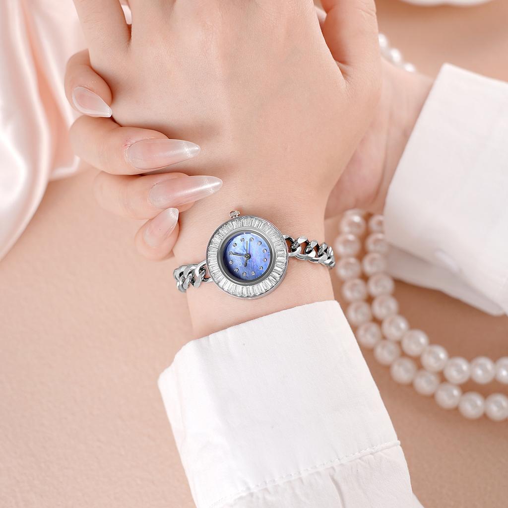 Light Luxury Niche Small Women'S Watch, Exquisite High-End Fritillary Face Women'S Bracelet, Quartz Watch