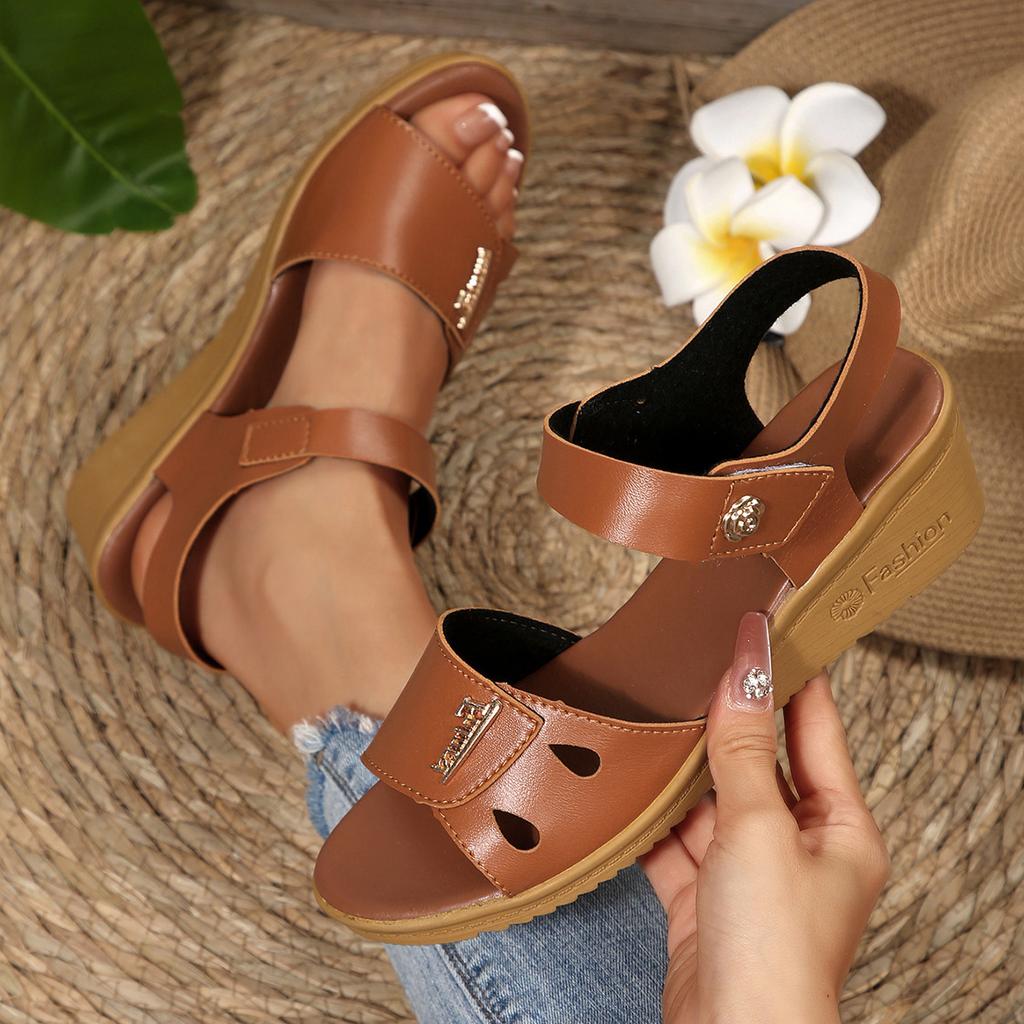 Summer mother sandals women's wedge heel leather soft sole middle-aged and elderly middle-heeled beef tendon sole versatile non-slip sandals