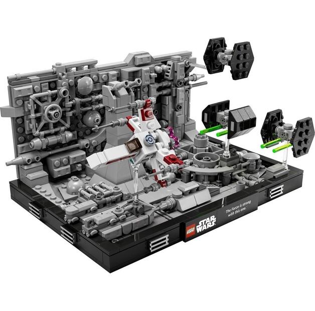 LEGO Star Wars 75329 Diorama: Storming the Death Star