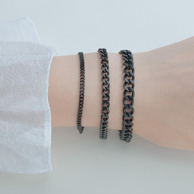 Trendiges 18 Karat Gold Cuban Link Armband: Mattierter Titanstahl, Drei Farben, Vielseitiger Hip-Hop-Stil für Männer
