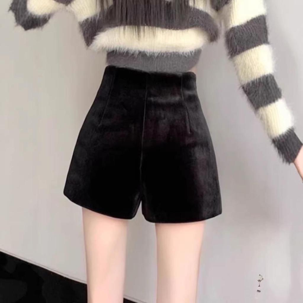 Women's Petite High-Waist Black Velvet Shorts - Autumn/Winter 2025 Collection