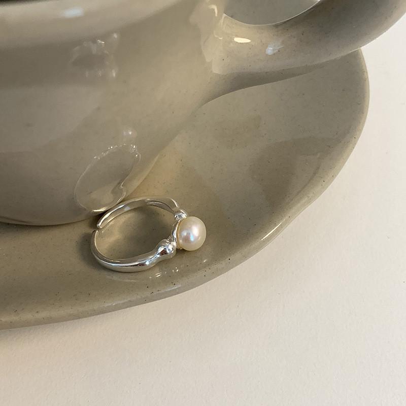 Elegant Korean Style Adjustable Pearl Ring For Women With Unique Geometric Design