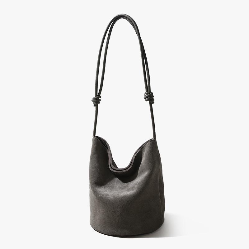 High-Mercerized Matte Cowhide Drawstring Bucket Bag - Retro Commuter Style Genuine Leather Women's Handbag with Large Capacity