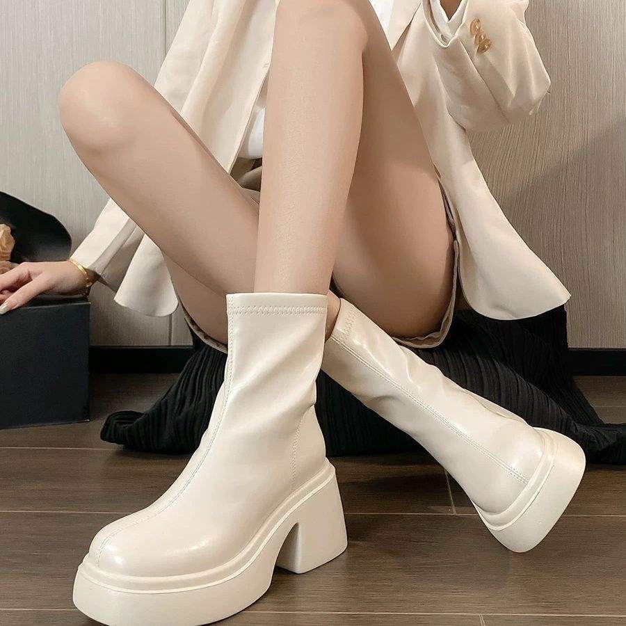 Foreign style boots women's autumn 2025 new Korean version versatile small foreign style round head thick-soled elastic boots