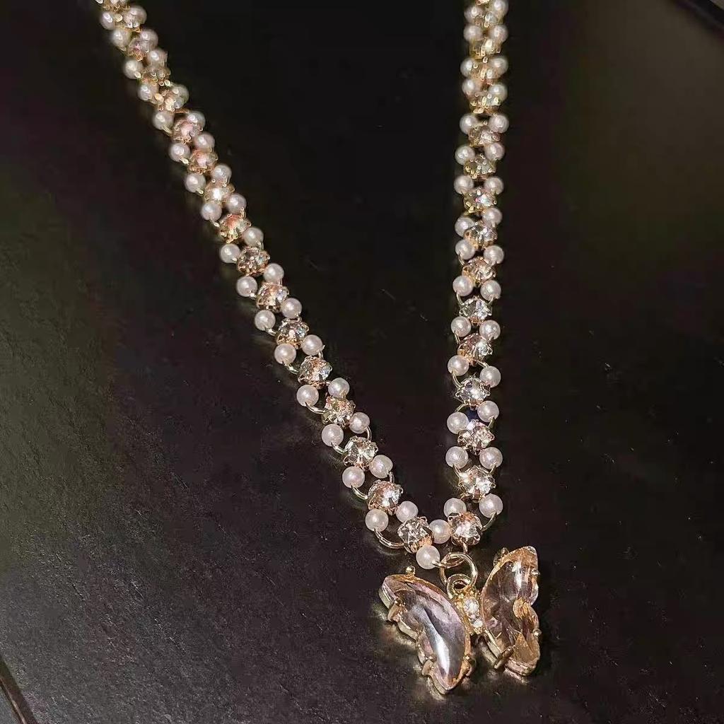 Sweet Crystal Pearl Circle Pendant Necklace for Women New Elegant Choker Chain Necklace Collar Fashion Statement Wedding Jewelry