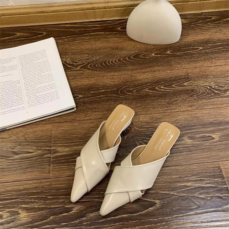 

Muller shoes summer new flat-bottomed cool slippers bag head pointed flat heel pleated half slippers women s outer wear 35 білий