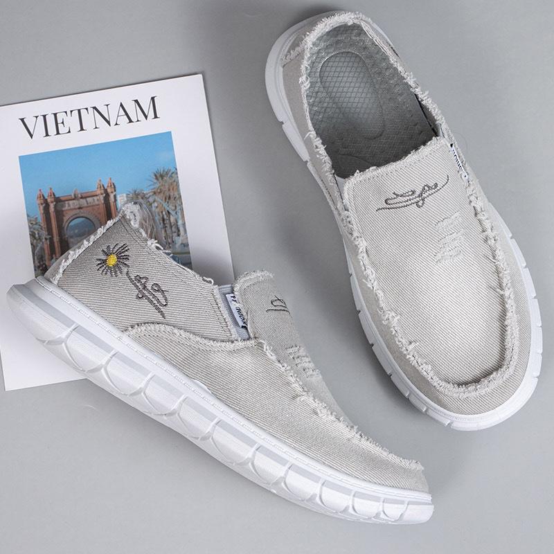 Canvas Shoes for Men Summer New Original Daisy Embroidery Men Casual Shoes Lightweight Breathable Flat Sneaker Zapatos De Hombre