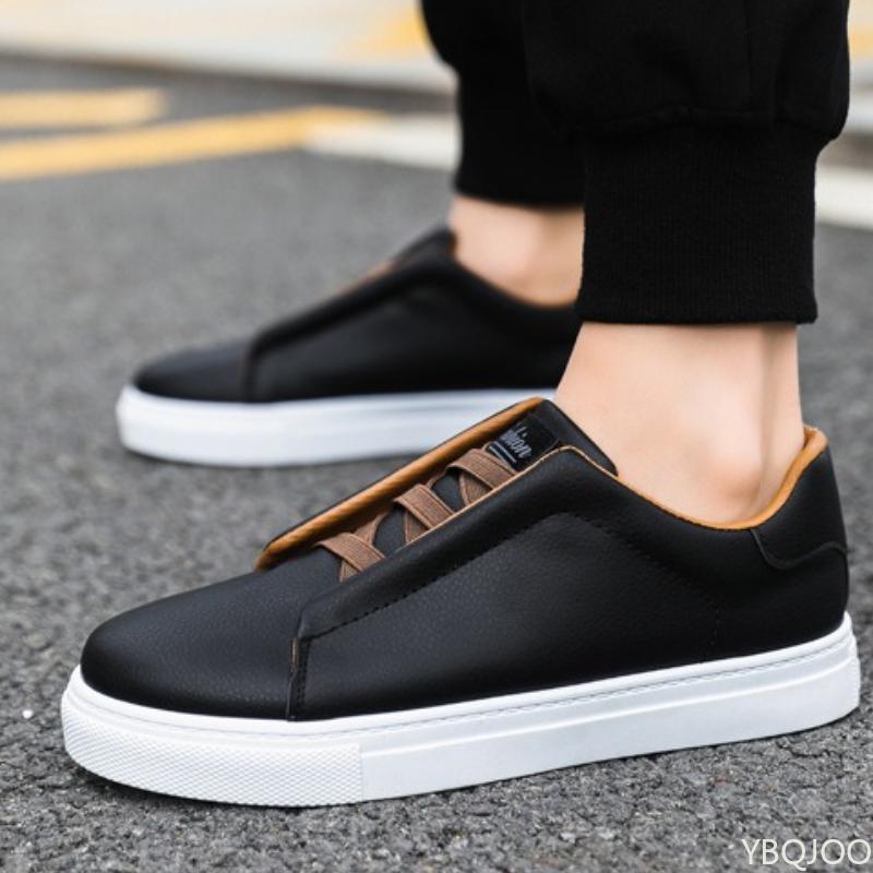 Spring and Autumn Fashion New Casual Men's Flat Bottomed Board Shoes with Soft Soles Lightweight and Trendy Men's Casual Shoes